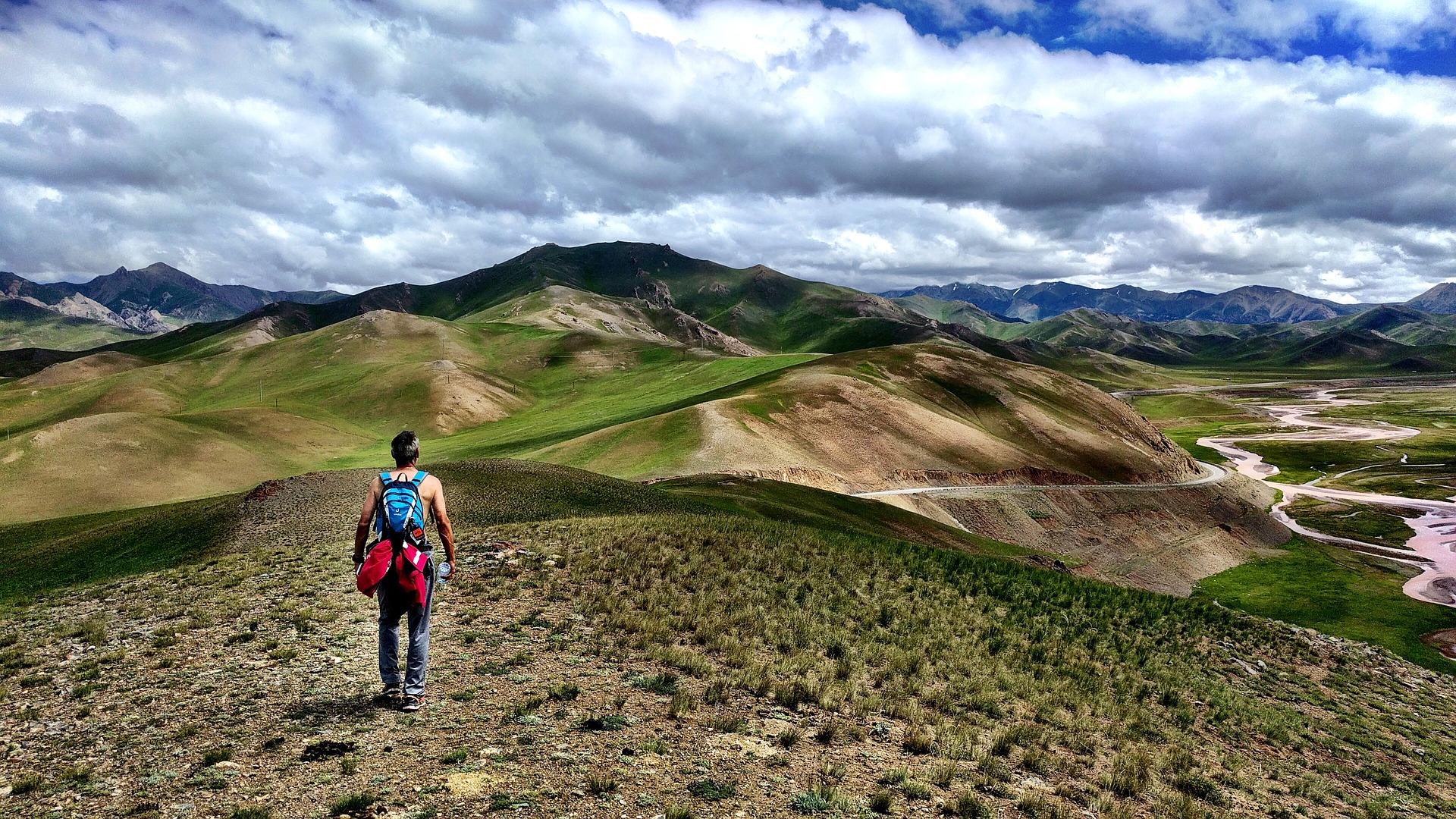 Voyager au Kirghizistan : conseils pour une virée à vélo au lac Song Kul