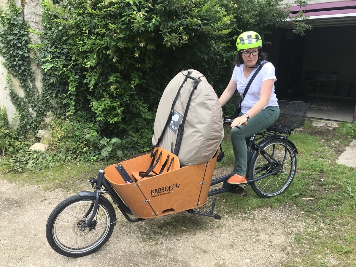 vélo cargo Babboe avec une tente